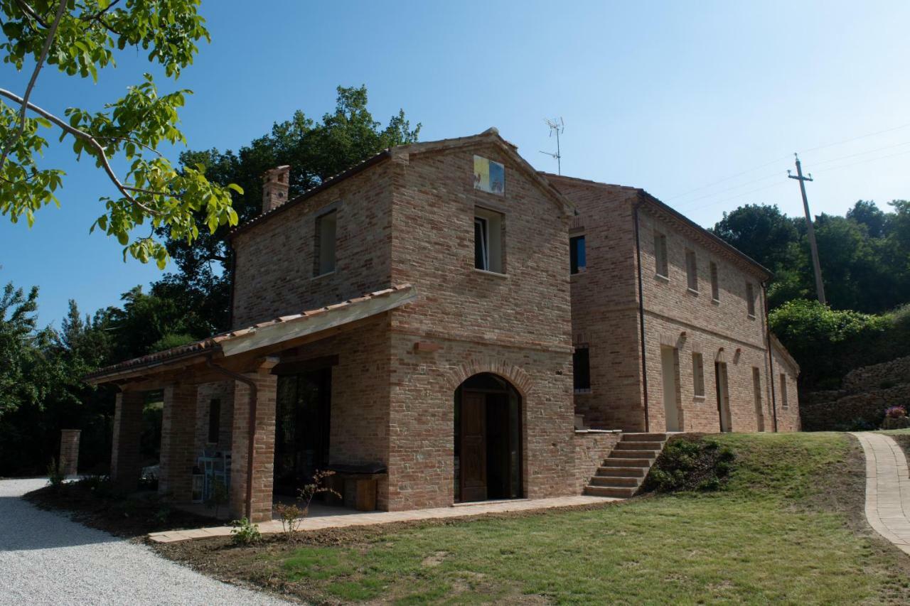 B&B Le Quattro Civette Montefelcino Buitenkant foto